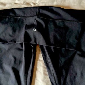 Lululemon 28” black leggings size 16 like new worn once